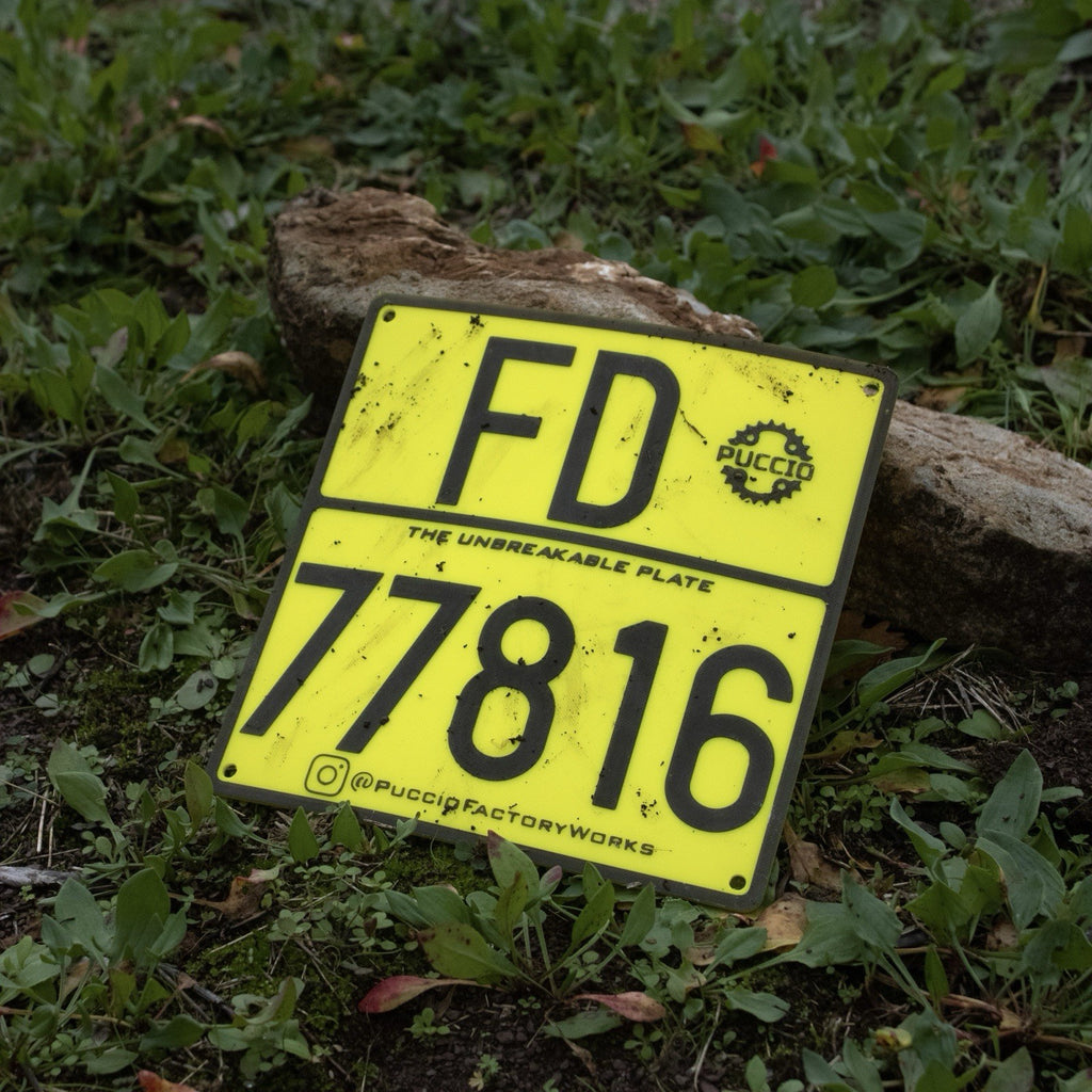 ⚠️Targhino INDISTRUTTIBILE Gare FMI Enduro⚠️ fornire numero targa dopo acquisto!