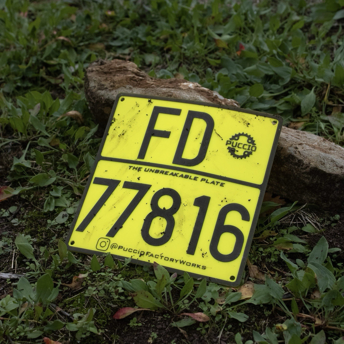 ⚠️Targhino INDISTRUTTIBILE Gare FMI Enduro⚠️ fornire numero targa dopo acquisto!